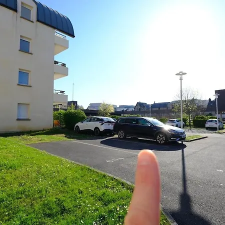 - Beau T3 Avec 2 Parkings